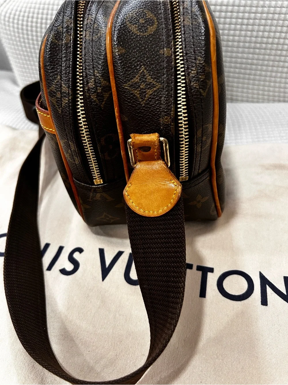 Authentic Louis Vuitton Monogram Canvas PM Reporter Bag